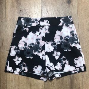 Express Black Floral Polyester Blend Shorts Size 2